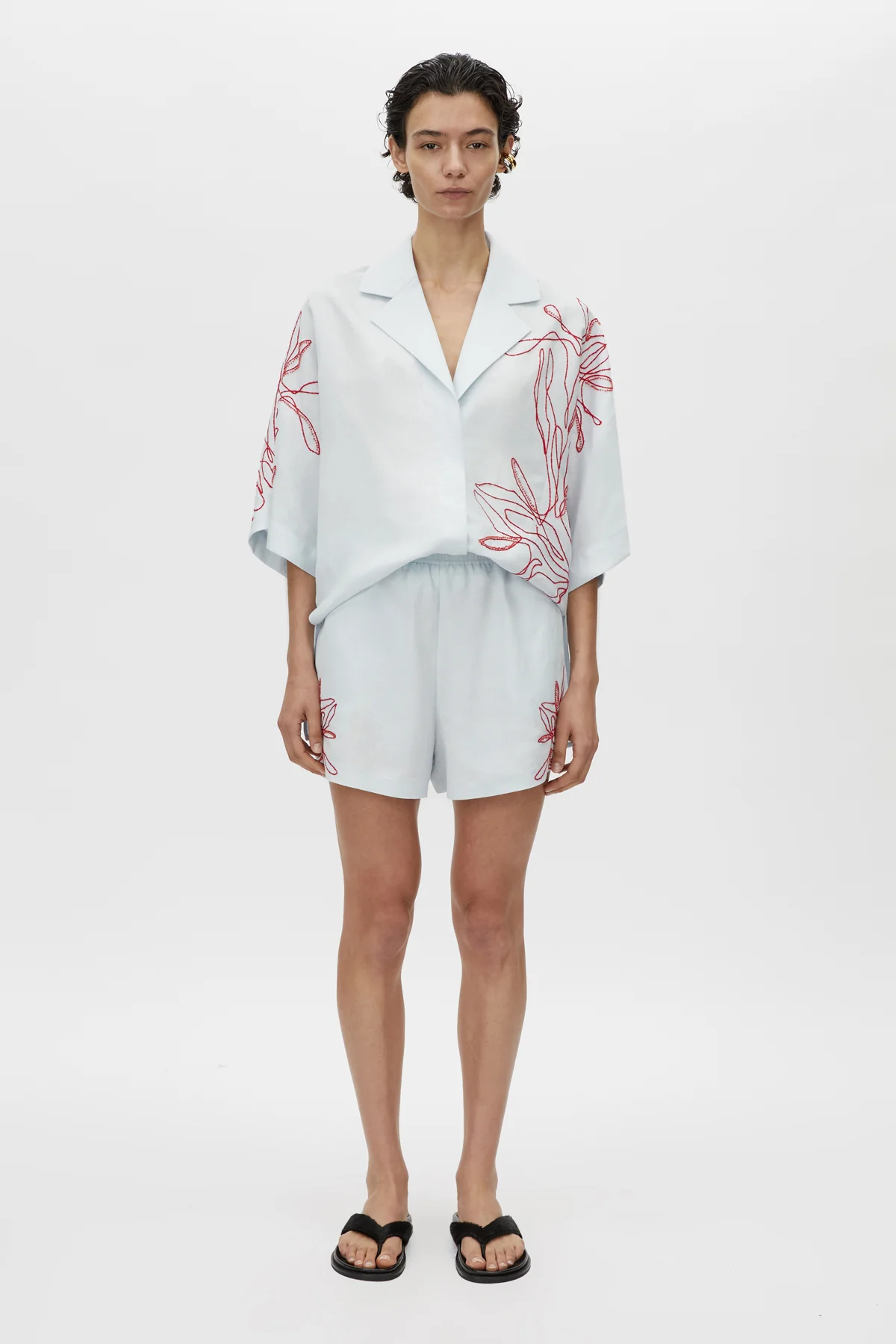 Eviva Short