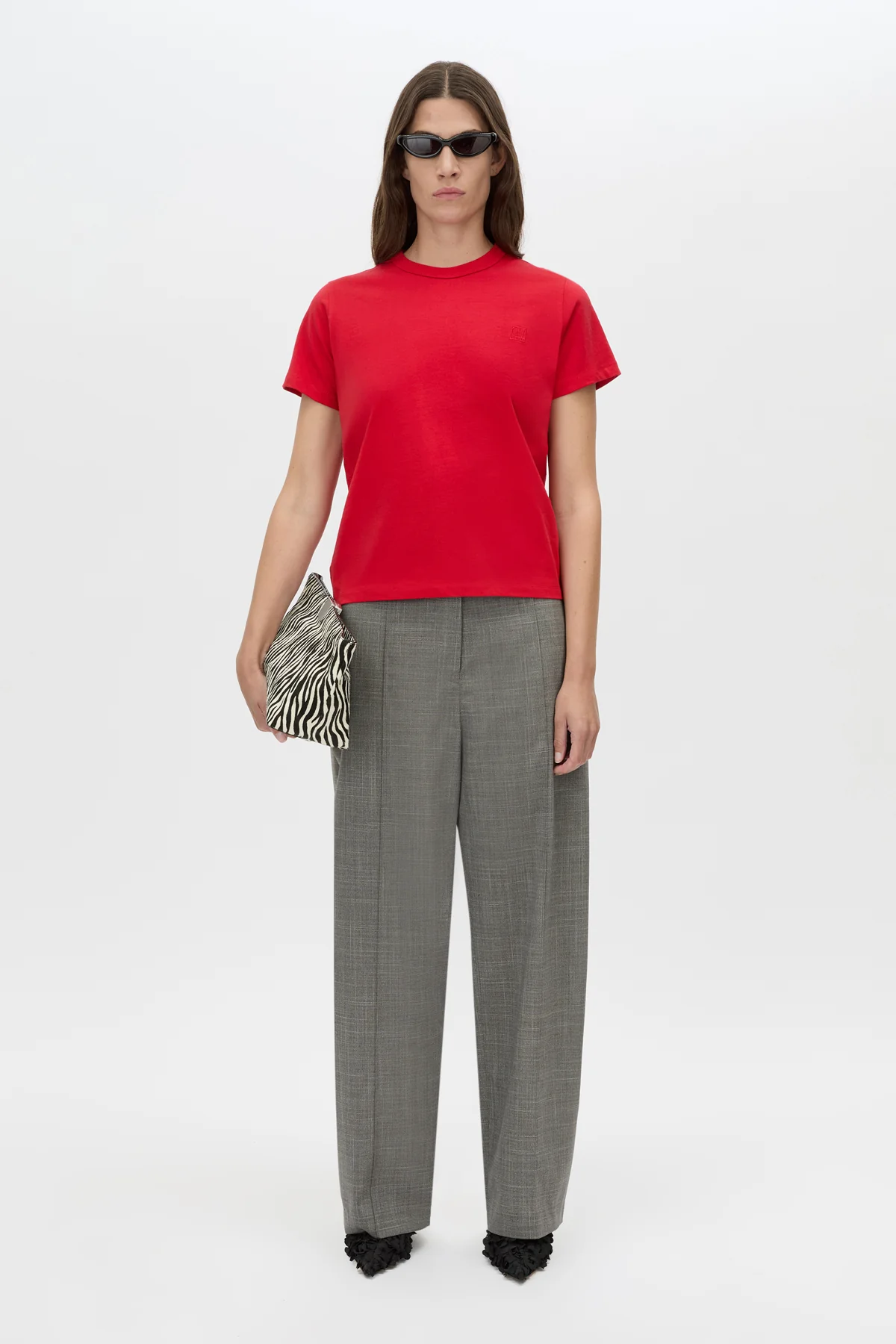 Rosa Monogram Neat Fit Tee - Image 3